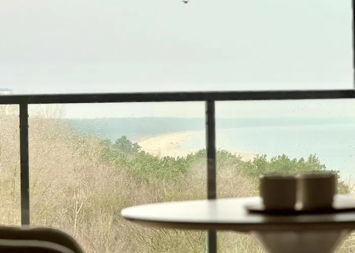 West Sea View Prima 76 By Sealuu Apartamento